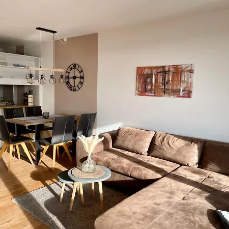 Lejlighed Schoene Mit Schwimmbad, Sauna Und Balkon *